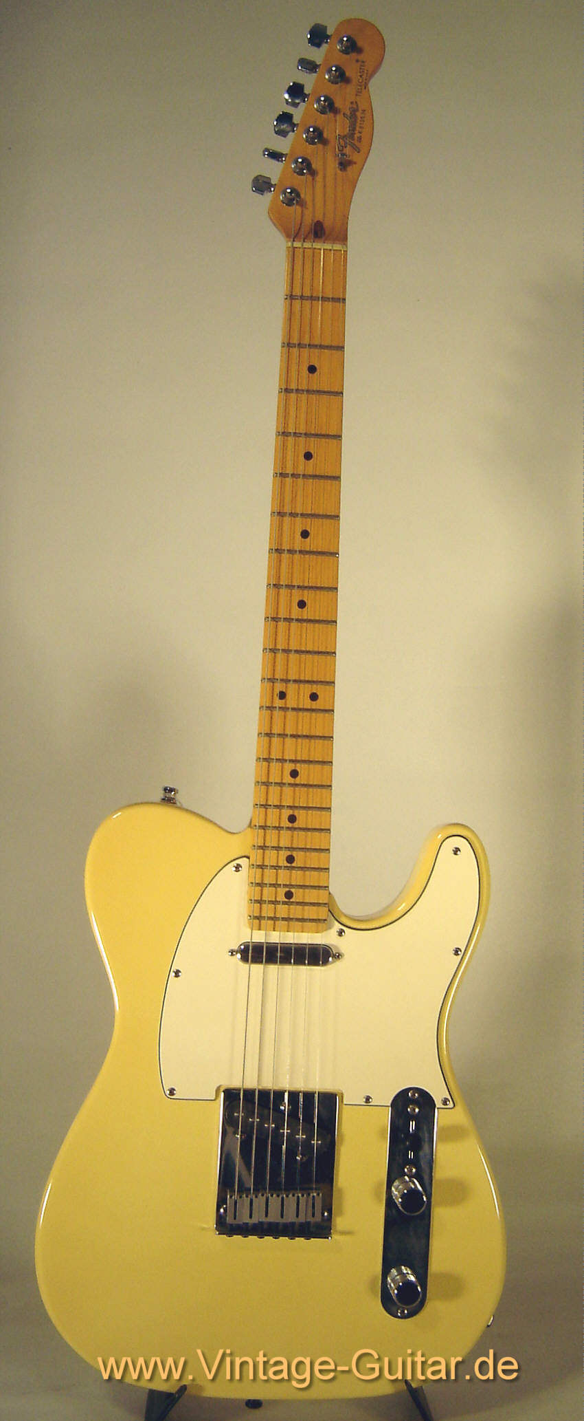 Fender Telecaster 1989 white 1.jpg
